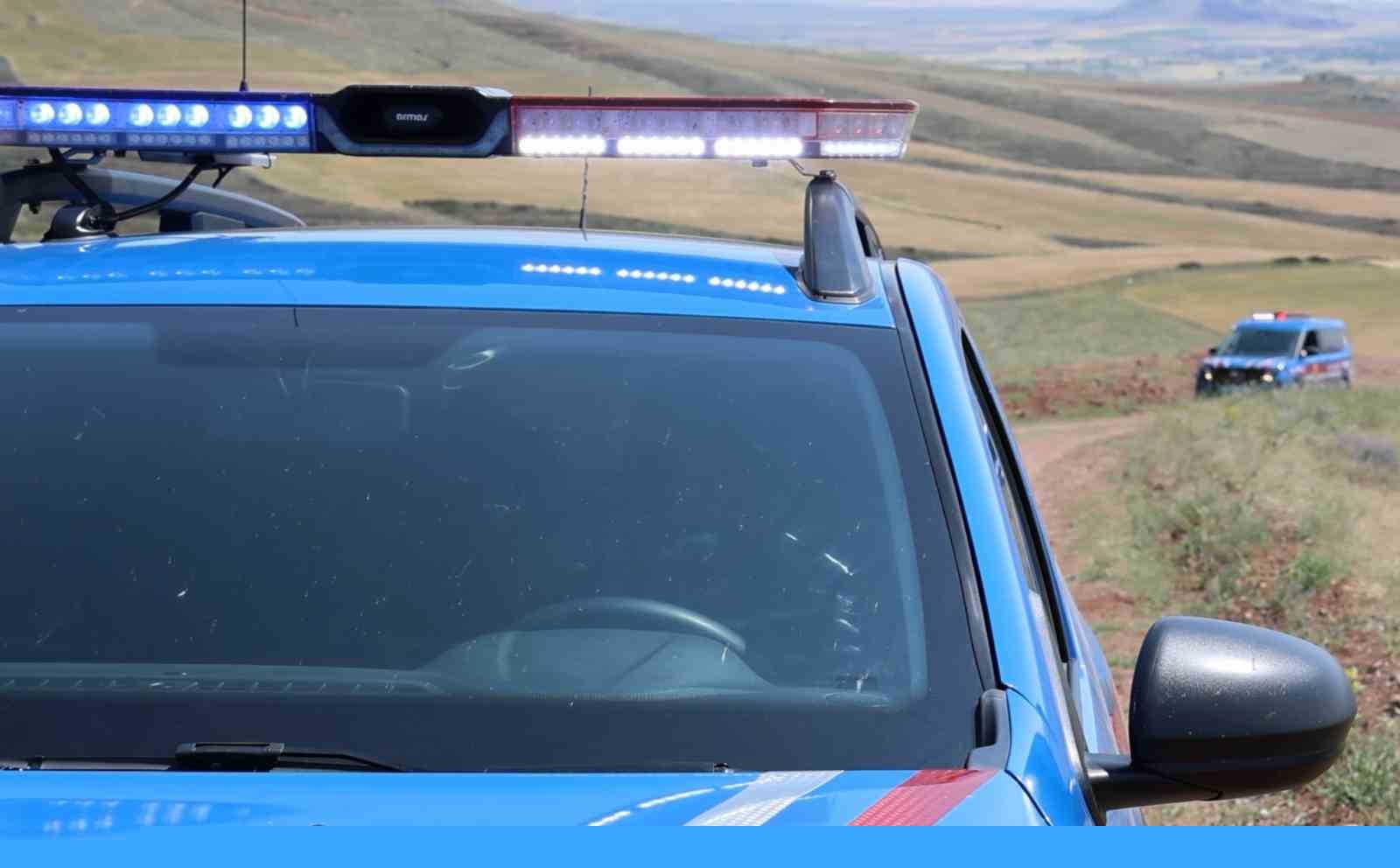 Boşanma aşamasındaki eşini babasının mezarı başında öldürdü, baldızını ağır yaraladı
