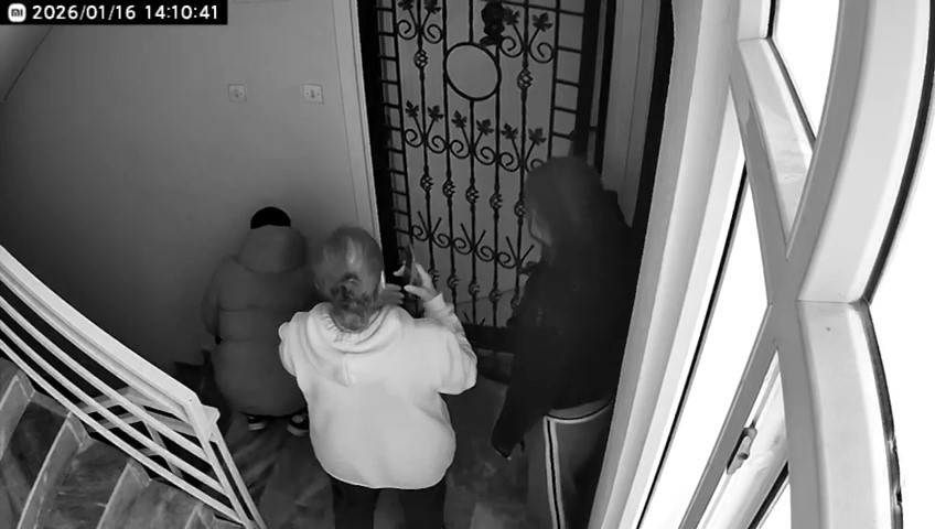 Boşanmaya çalıştığı eşi, yapmadığını bırakmadı
Boşanmaya çalıştığı eşi, yapmadığını bırakmadı