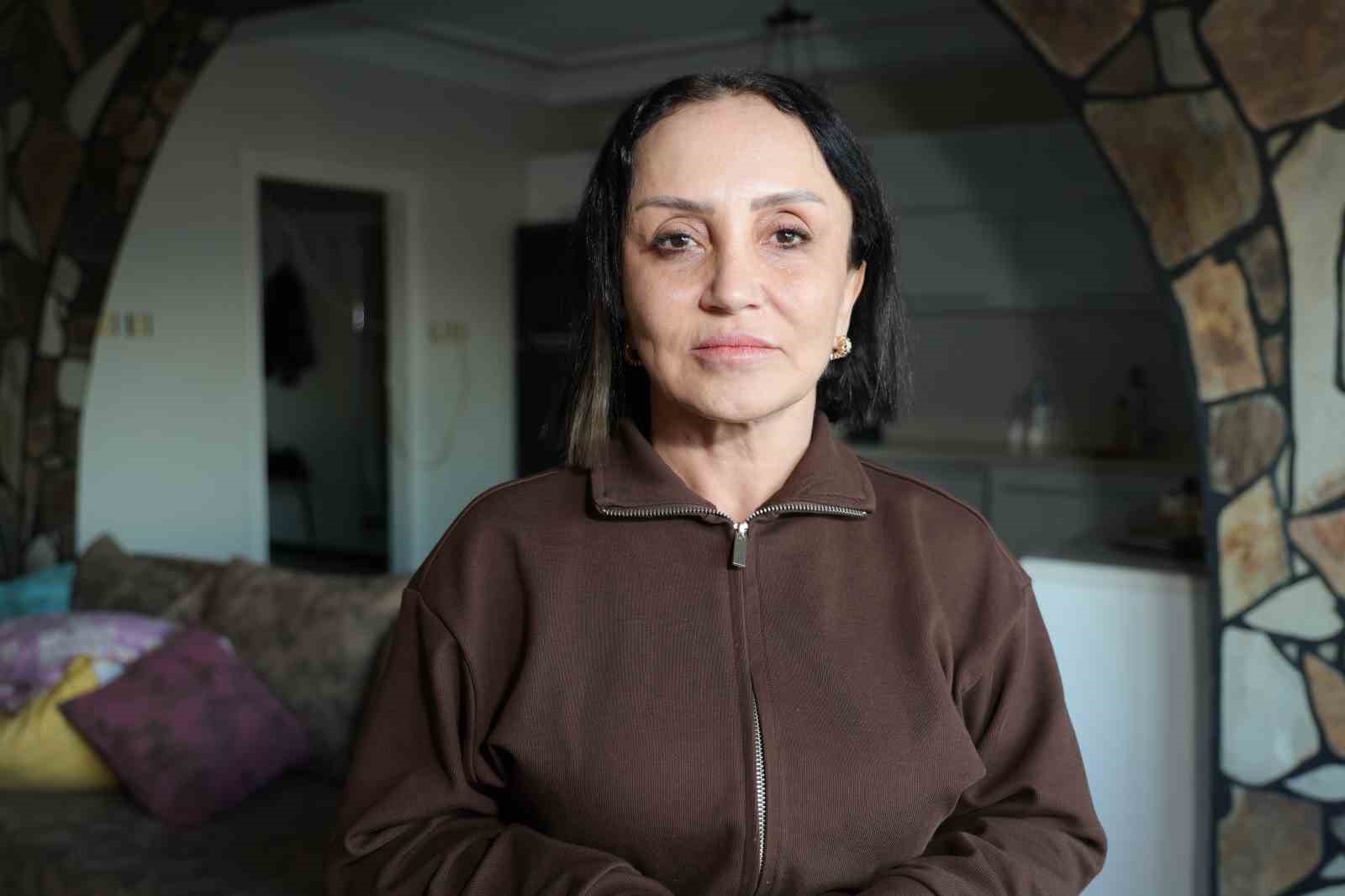 Boşanmaya çalıştığı eşi, yapmadığını bırakmadı
Boşanmaya çalıştığı eşi, yapmadığını bırakmadı