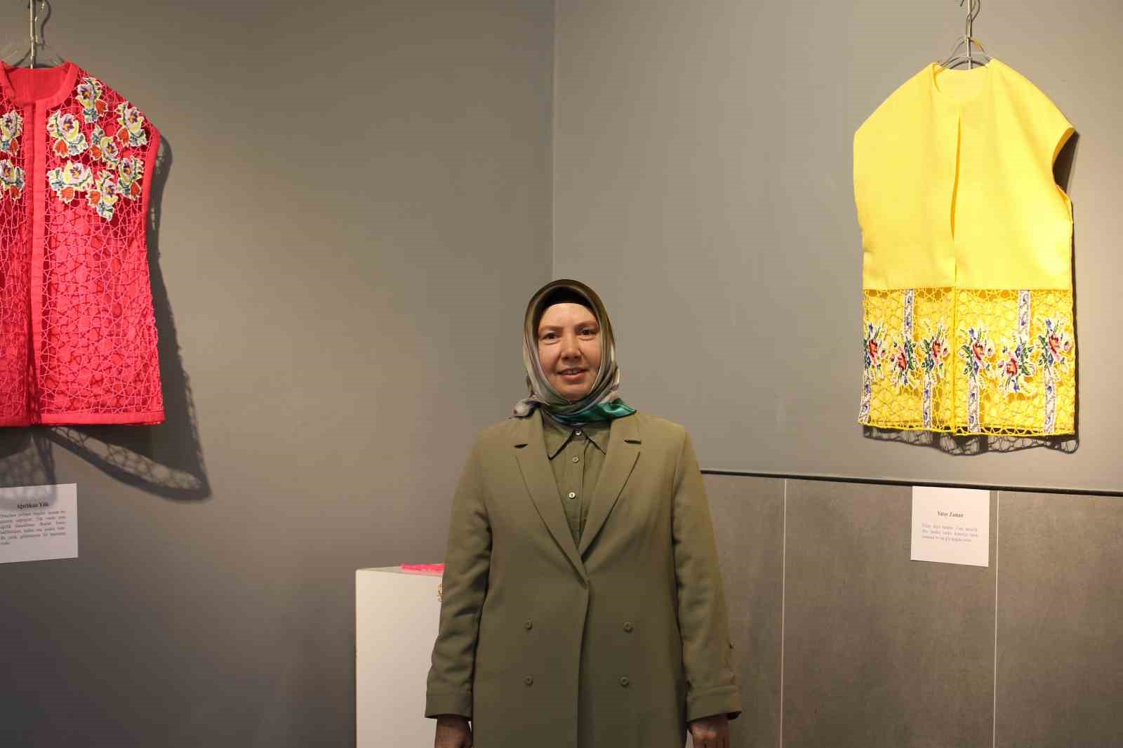 Boşluğun Hafızası Sergisi sanatseverlerle buluştu
Boşluğun Hafızası Sergisi sanatseverlerle buluştu