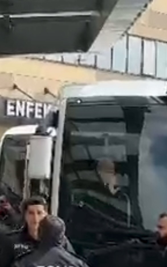 Bozbey, adliyeye sevk edilmeden sağlık raporu için hastaneye götürüldü
