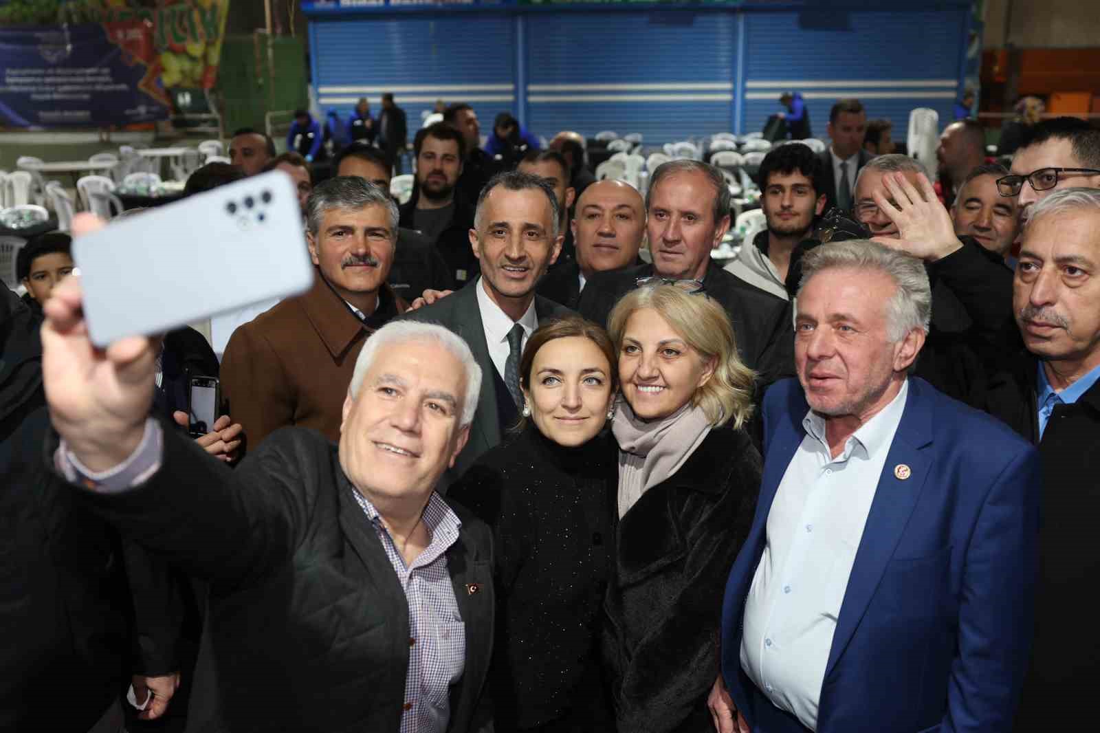 Bozbey: "Kentimizi ve mahallemizi yarınlara hazırlıyoruz"
