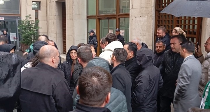 Bozbey soruşturmasında ilkt etapta 11 kişi serbest bırakıldı
Bozbey soruşturmasında ilkt etapta 11 kişi serbest bırakıldı