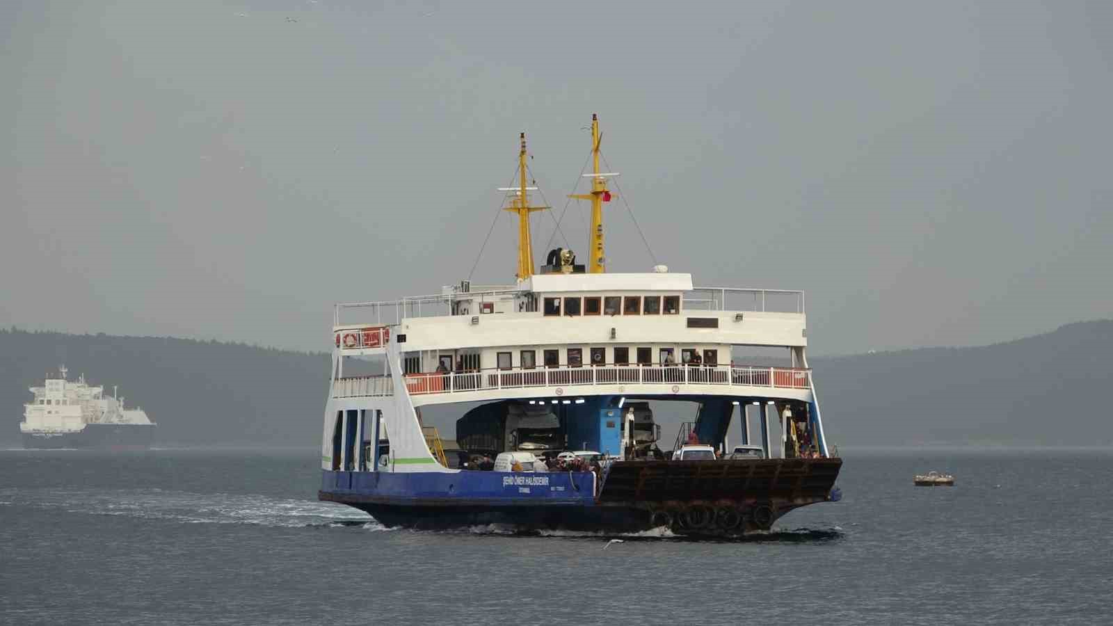Bozcaada’ya bugün yapılacak tüm feribot seferleri iptal edildi
