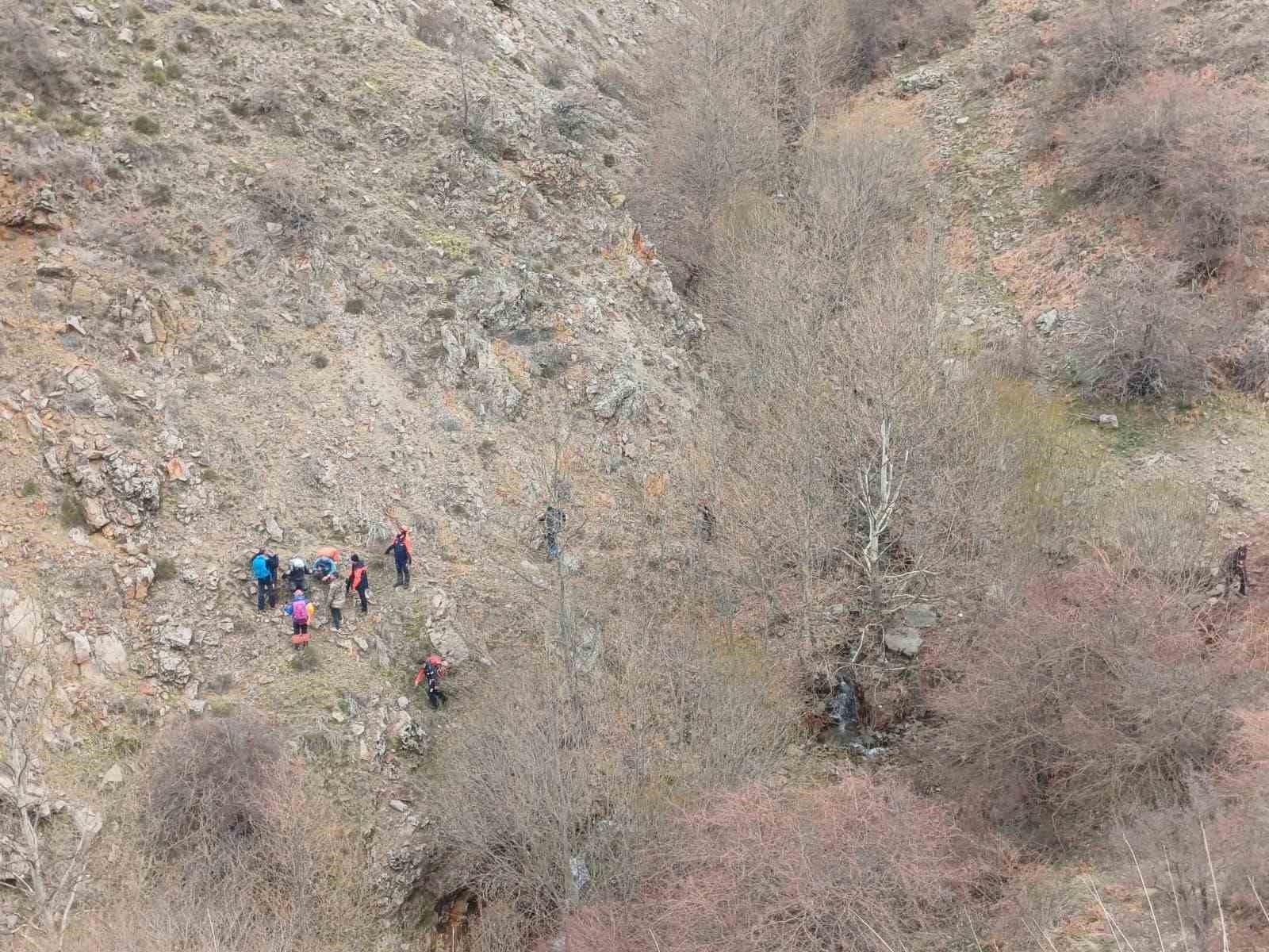 Bozdağ’da kaybolan dağcıyı arama çalışmaları İzmir’e kaydırıldı
