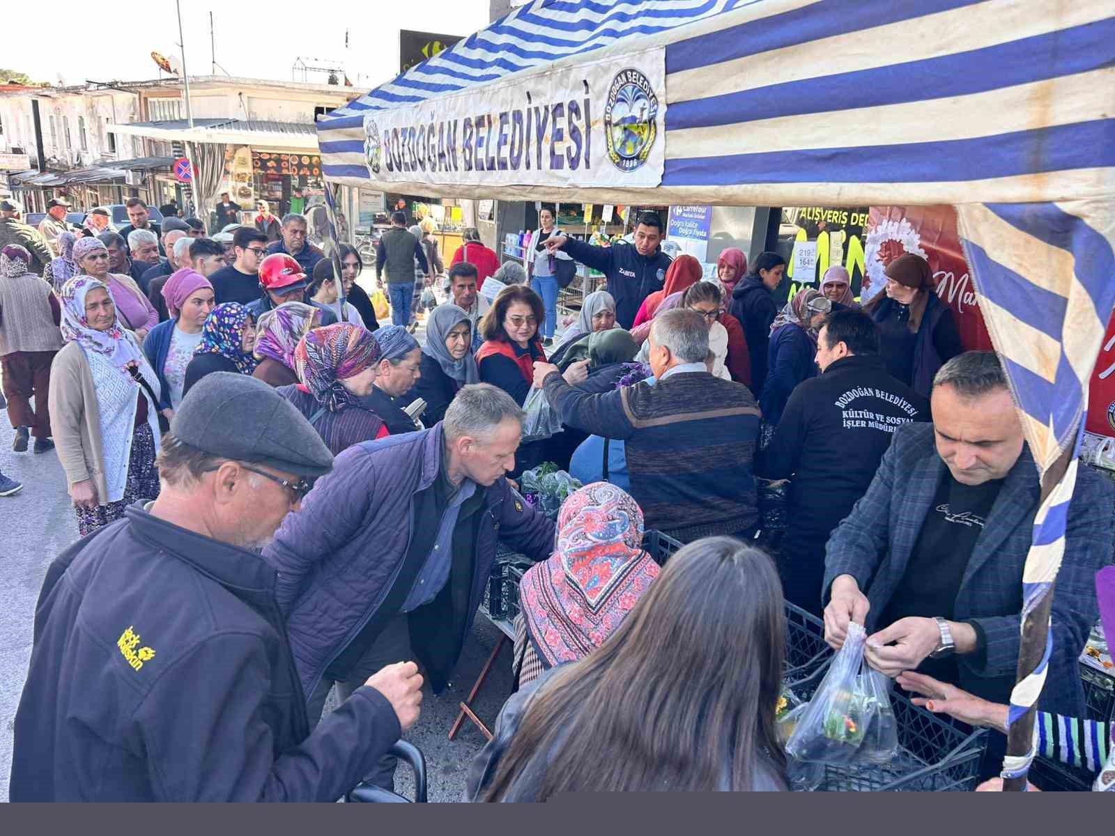 Bozdoğan Belediye Başkanı Özel kadınları unutmadı
