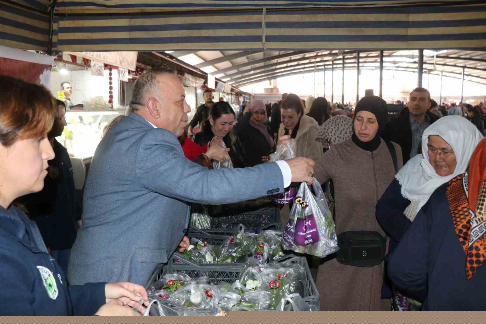 Bozdoğan Belediye Başkanı Özel kadınları unutmadı
