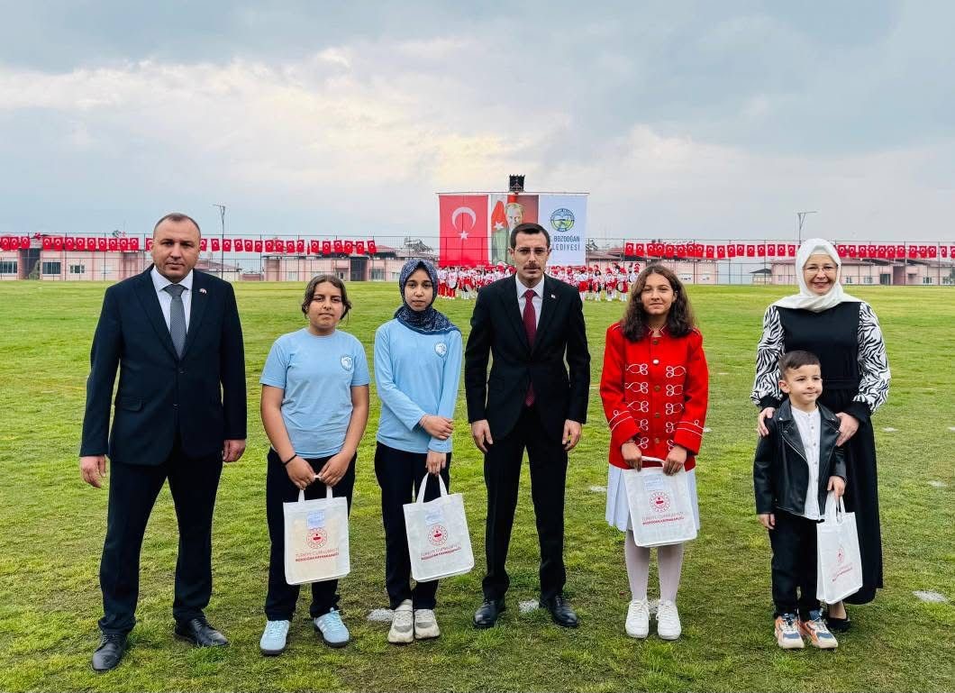 Bozdoğan’da 23 Nisan yağmura rağmen coşkuyla kutlandı
