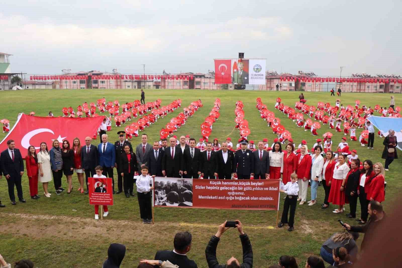 Bozdoğan’da 23 Nisan yağmura rağmen coşkuyla kutlandı
