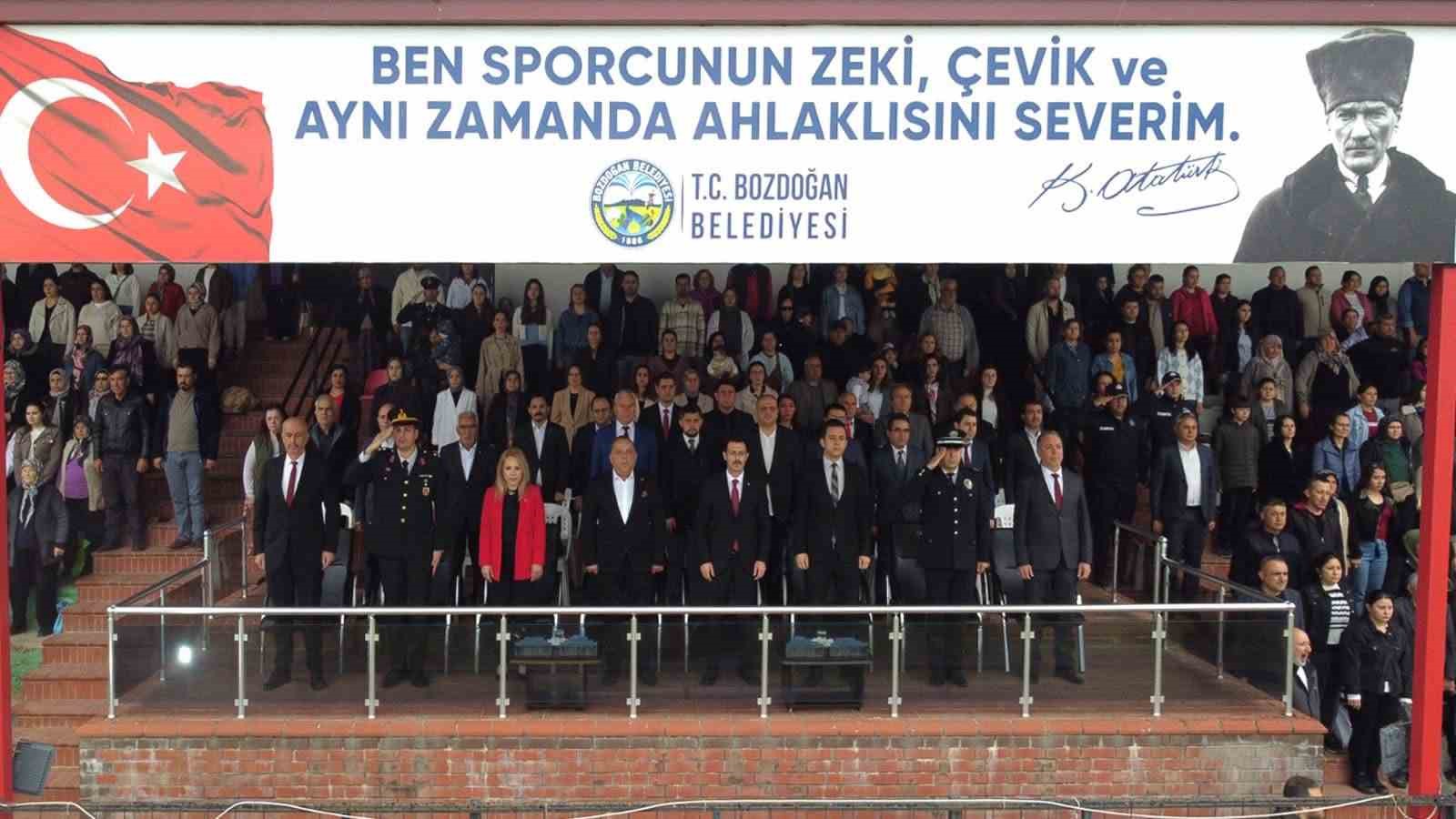 Bozdoğan’da 23 Nisan yağmura rağmen coşkuyla kutlandı
