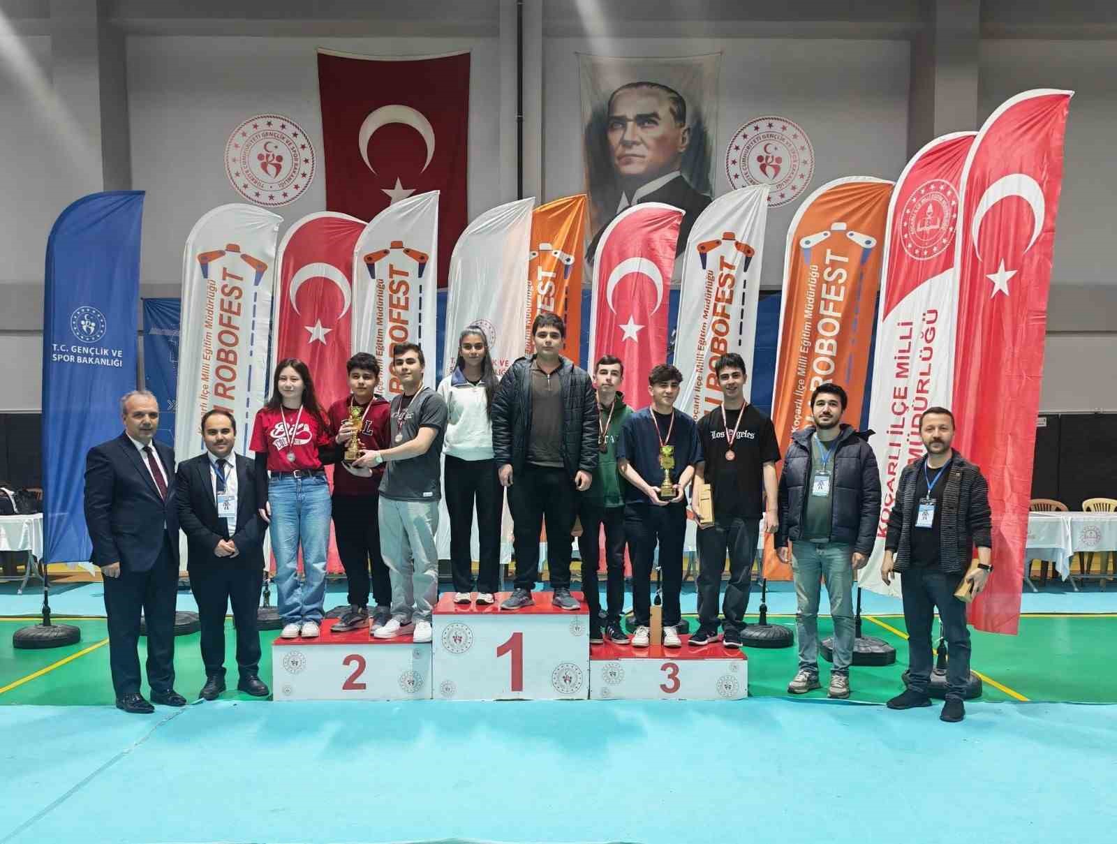 Bozdoğan’da lise öğrencilerinden il üçüncülüğü
