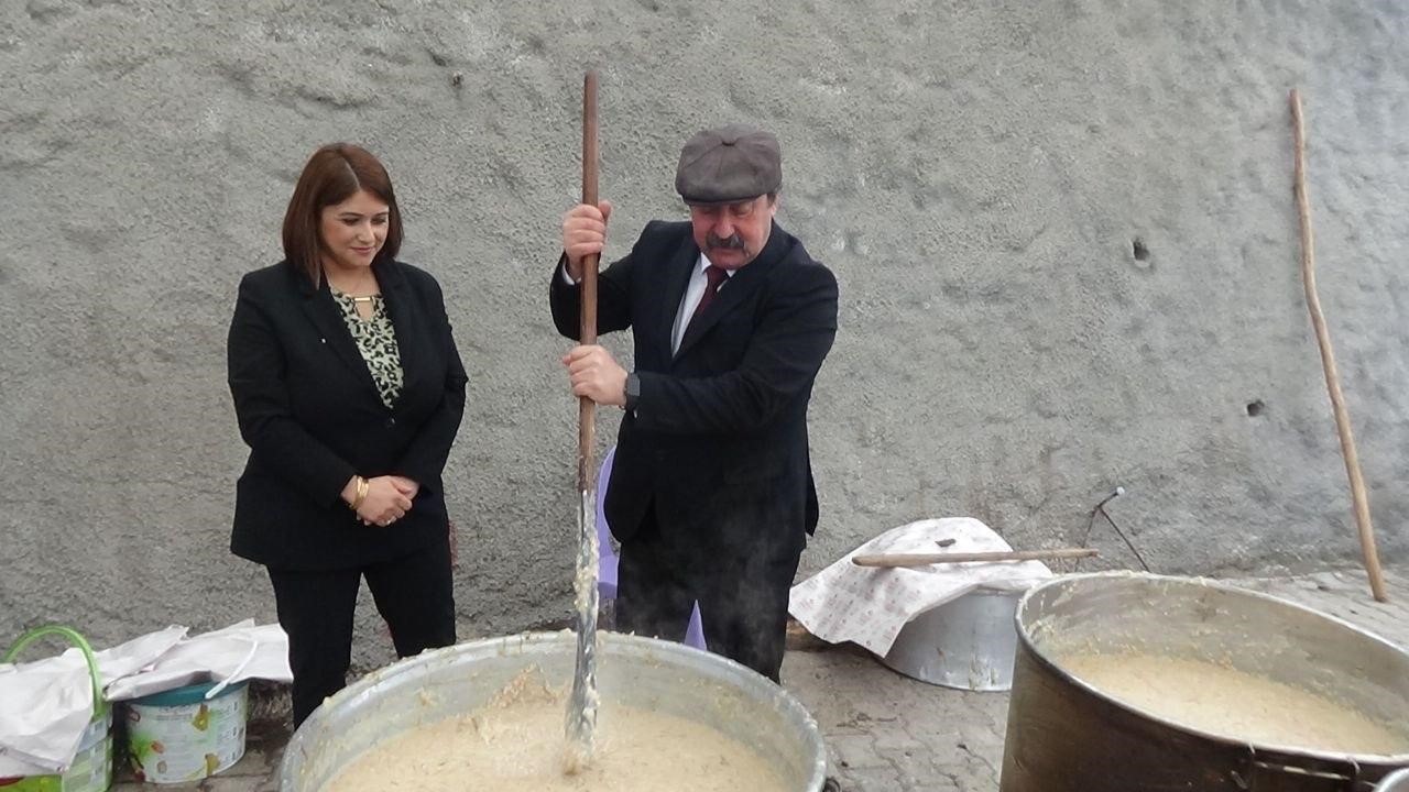 Bozdoğan’da şehitler için 8 bin kişilik Keşkek Hayrı düzenlendi
