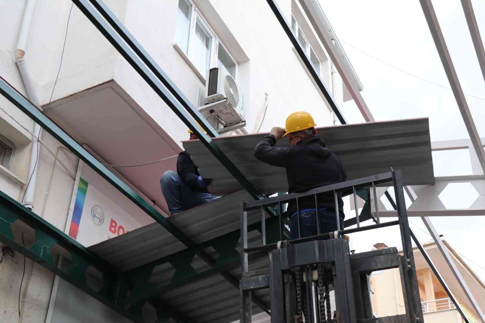 Bozdoğan’da Simit Pazarı Sokağı yenileniyor
Bozdoğan’da Simit Pazarı Sokağı yenileniyor