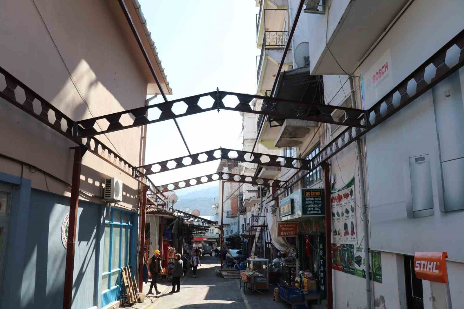 Bozdoğan’da Simit Pazarı Sokağı yenileniyor
Bozdoğan’da Simit Pazarı Sokağı yenileniyor