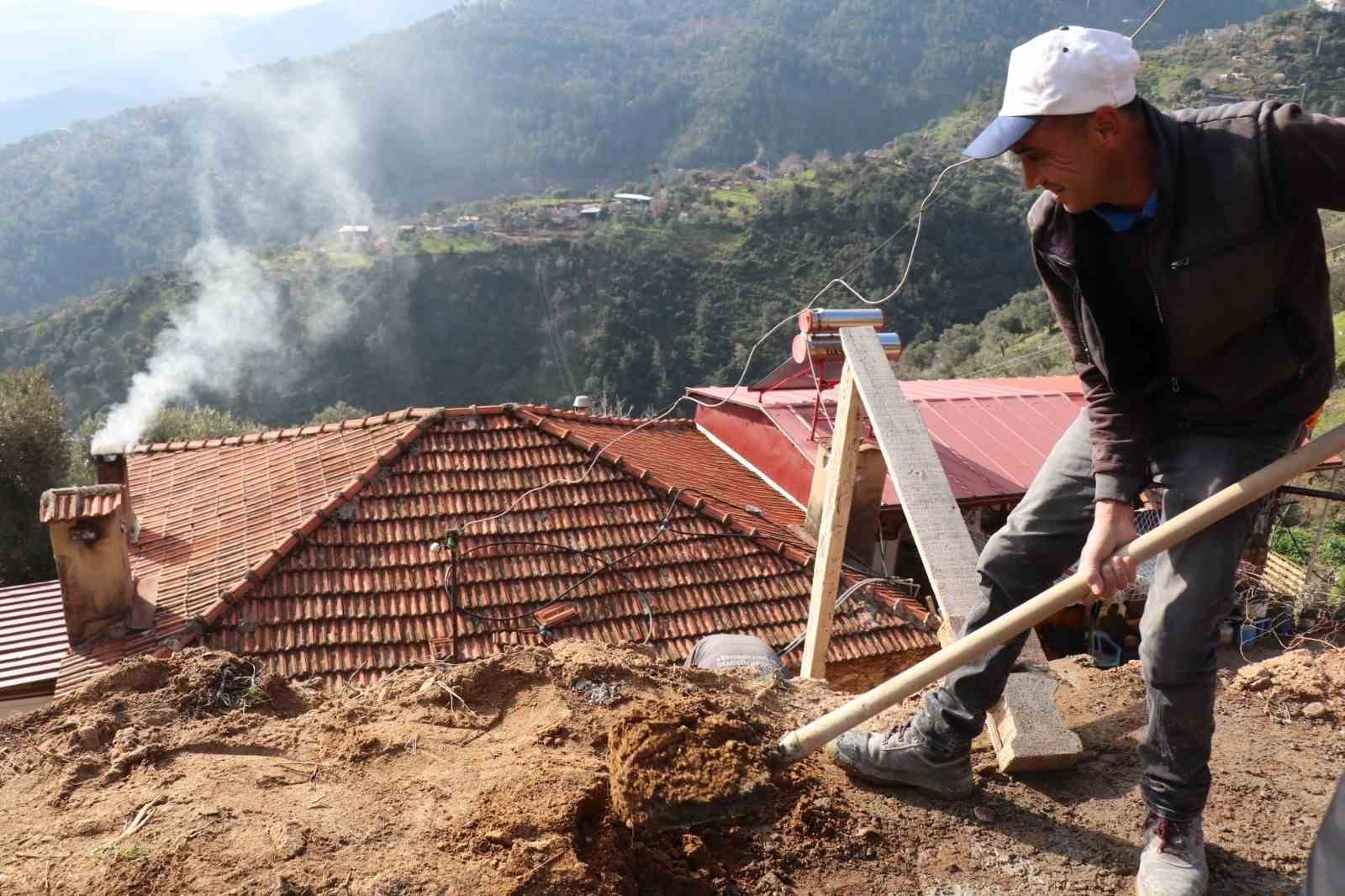 Bozdoğan’da taş duvar örme işi tamamlandı
