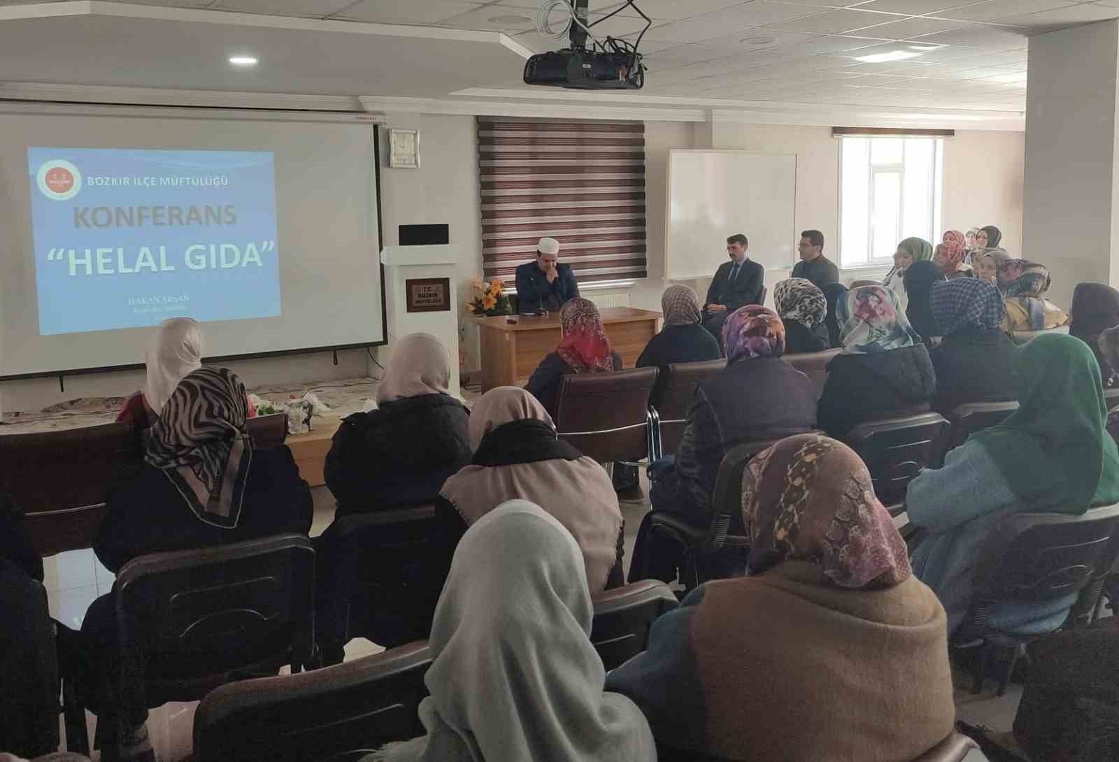 Bozkır’da "Helal Gıda" konulu konferans
