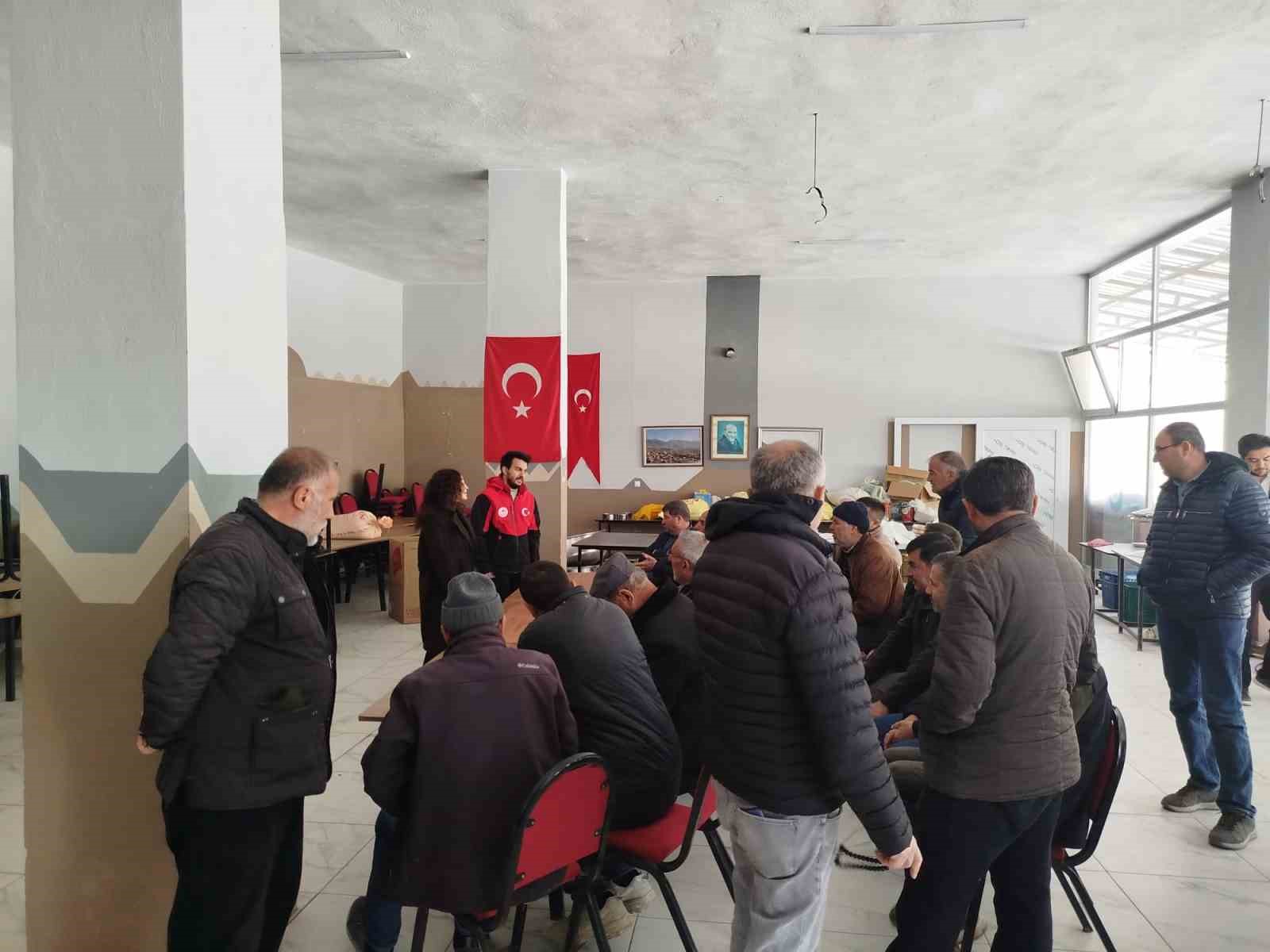 Bozköy’de bitki koruma ürünleri eğitimi düzenlendi
