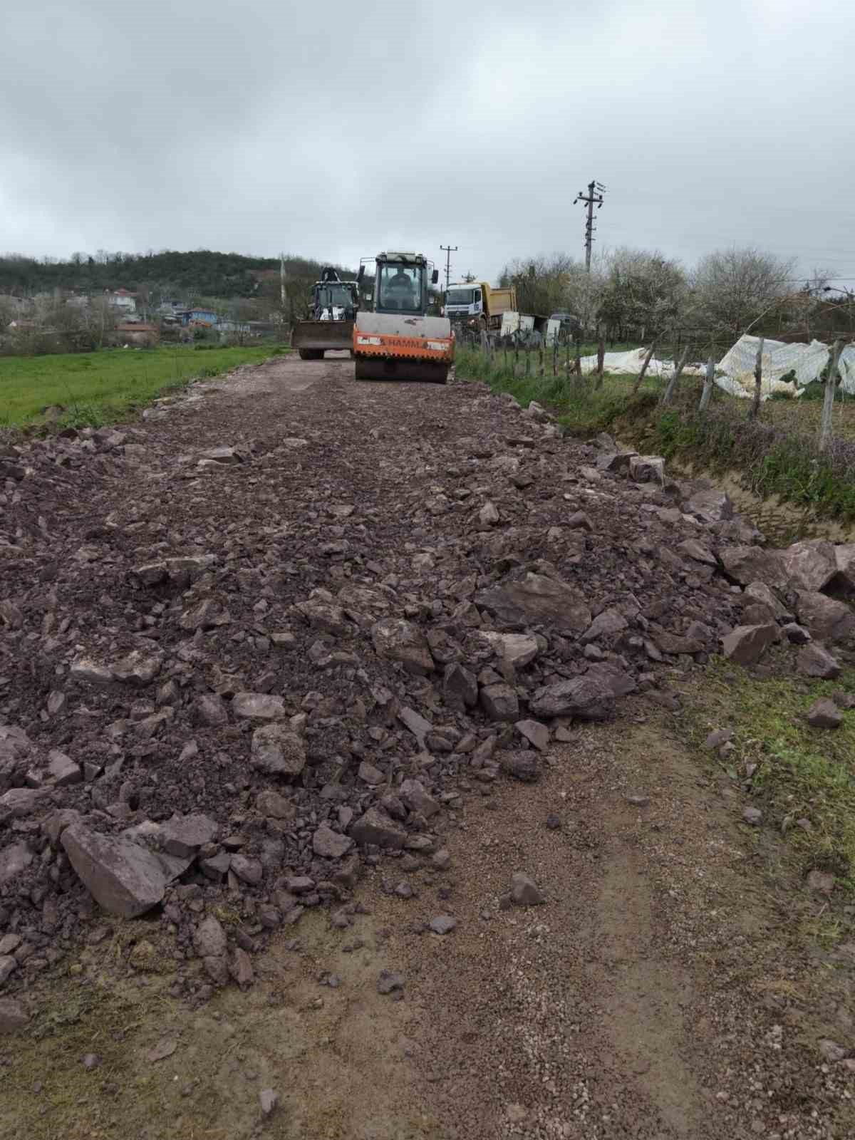 Bozulan yollara hızlı müdahale
