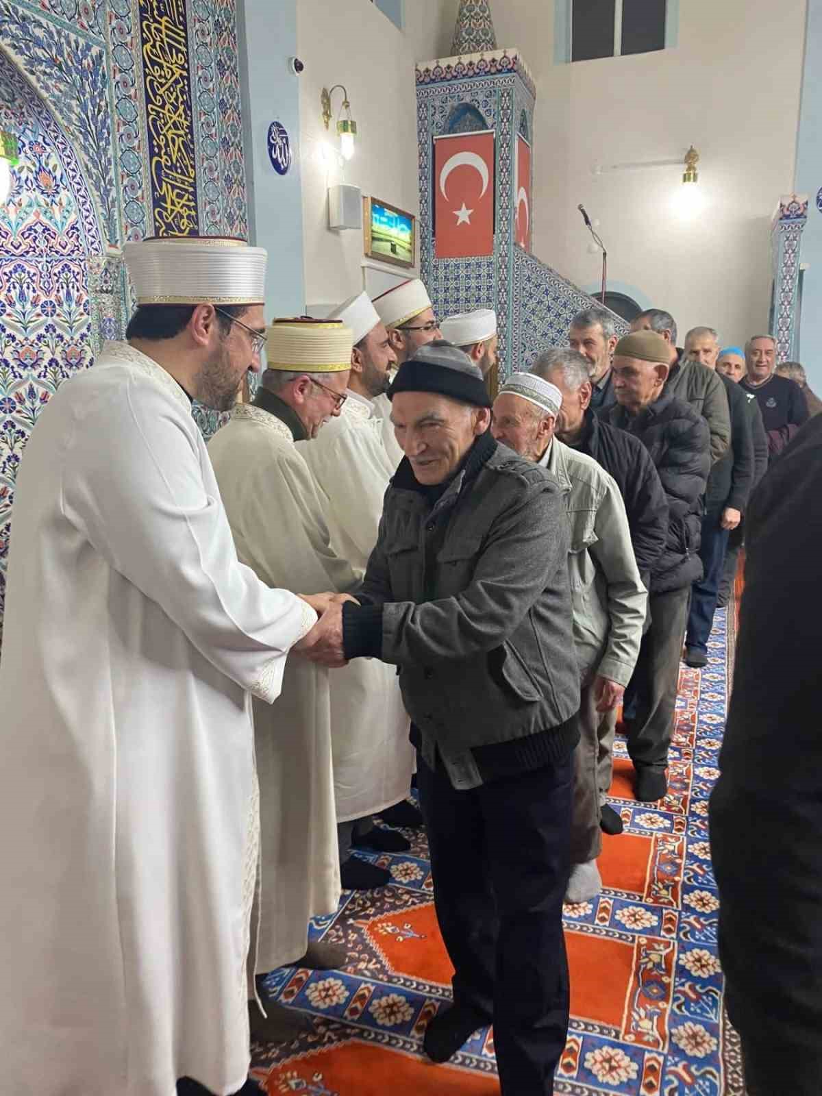 Bozüyük’te Enderun usulü teravih namazı kılınıyor
