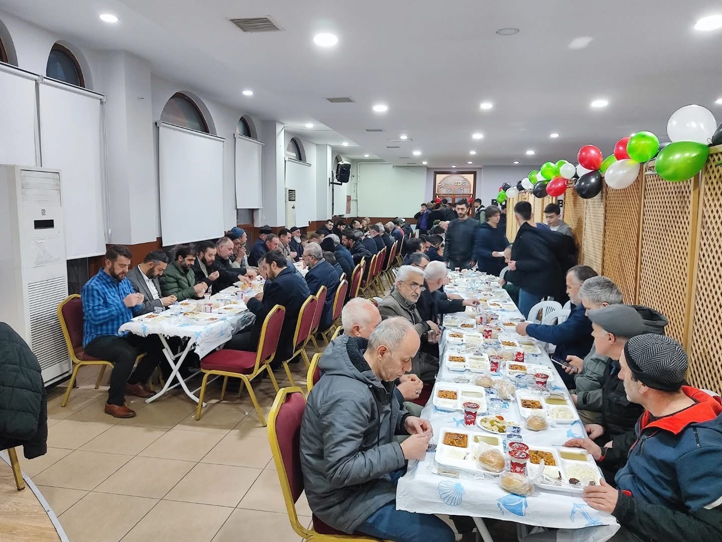 Bozüyük’te Gazze yararına iftar düzenlendi
