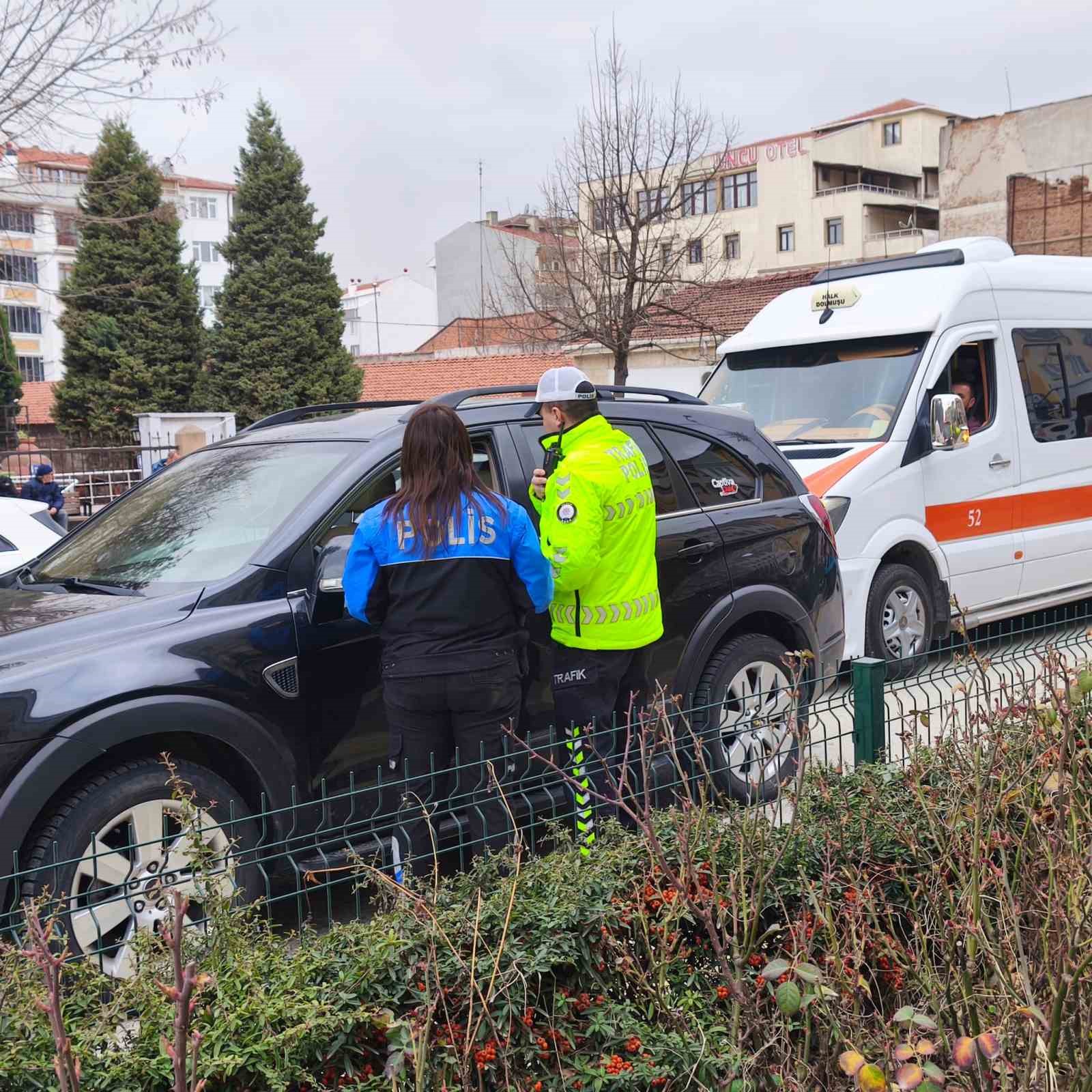 Bozüyük’te yaya geçidi uygulaması
