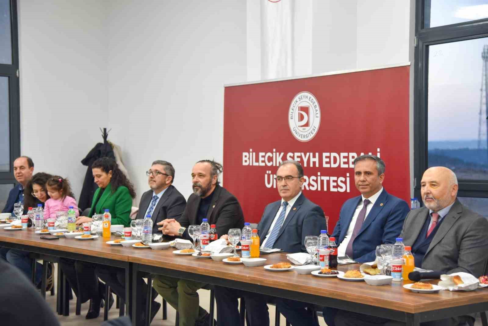 BŞEÜ personeli iftar yemeğinde bir araya geldi
