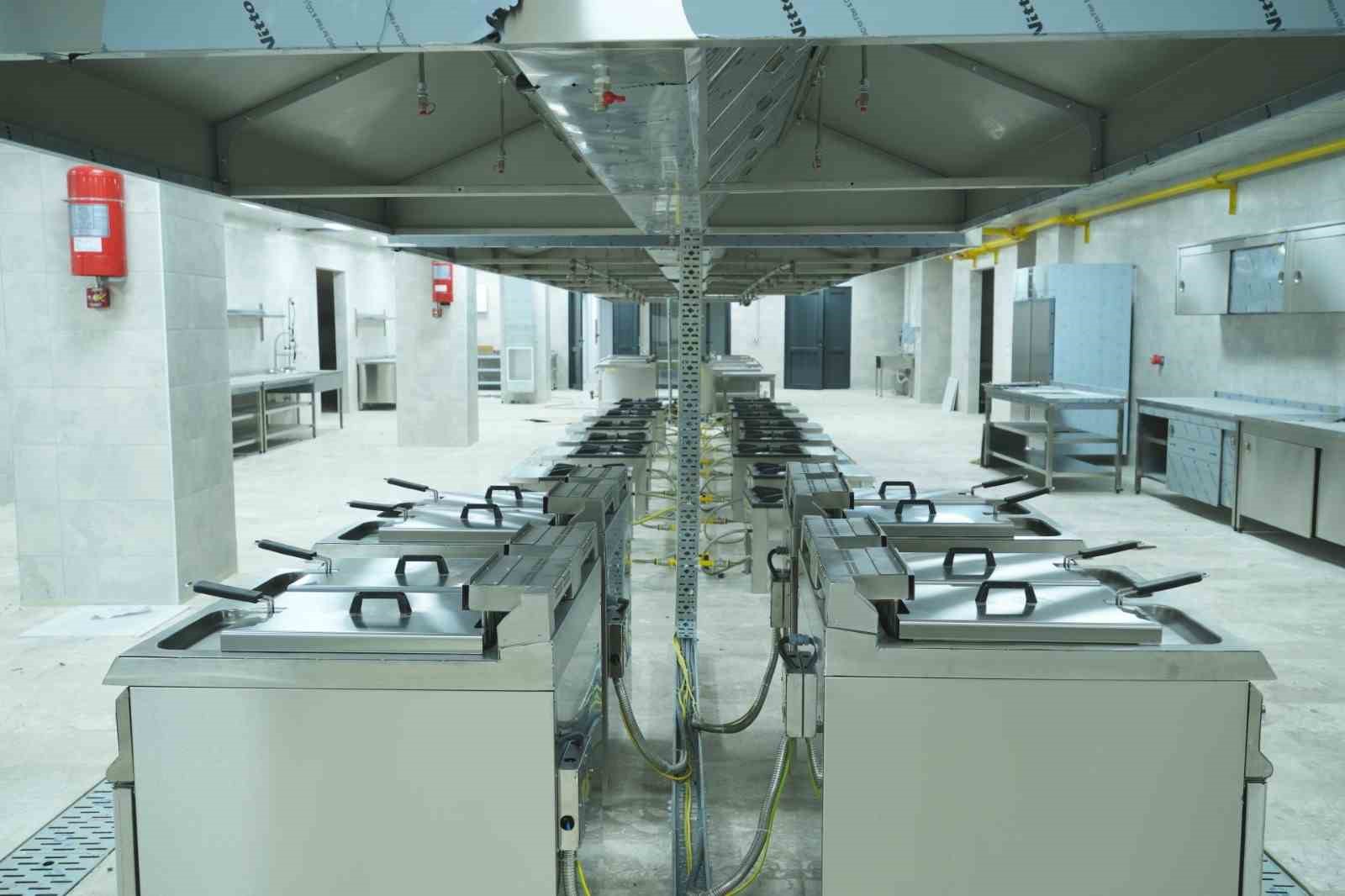 BŞEÜ’de yeni merkezi yemekhane hizmete açılmaya hazırlanıyor
