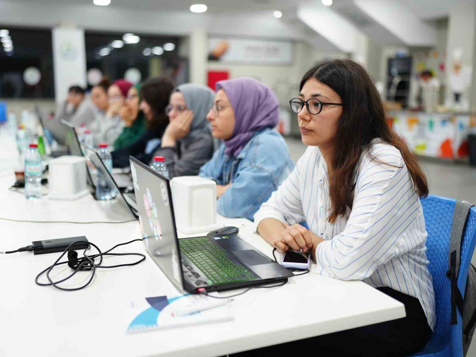 BTK Akademi’den 18 yeni yapay zeka eğitimi
