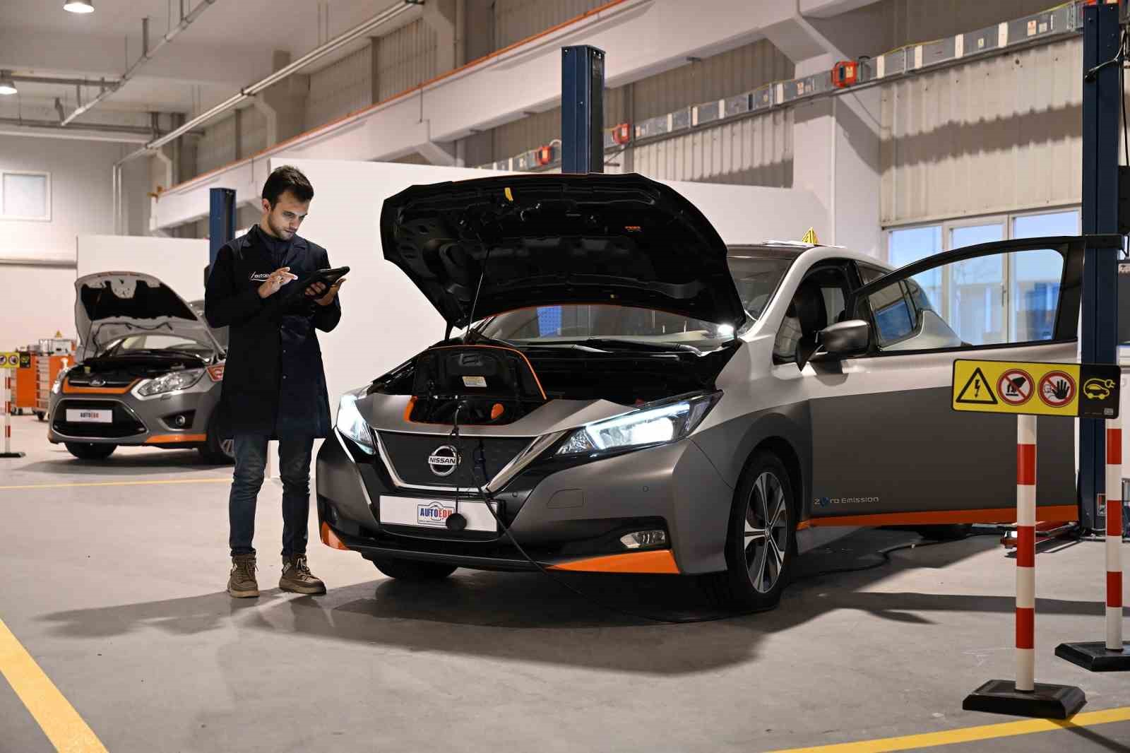 BTSO MESYEB, nitelikli dönüşümün öncüsü olmaya devam ediyor
BTSO MESYEB, nitelikli dönüşümün öncüsü olmaya devam ediyor