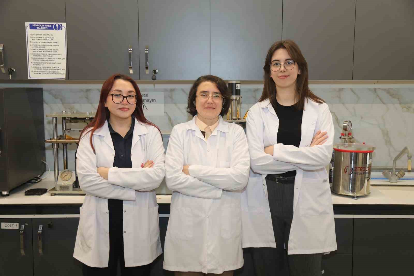 BTÜ öğrencileri TUSAŞ uçakları için üretiyor
