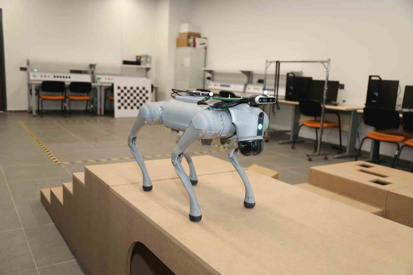 BTÜ ortaokul ve lise öğrencilerini robotlarla tanıştıracak
