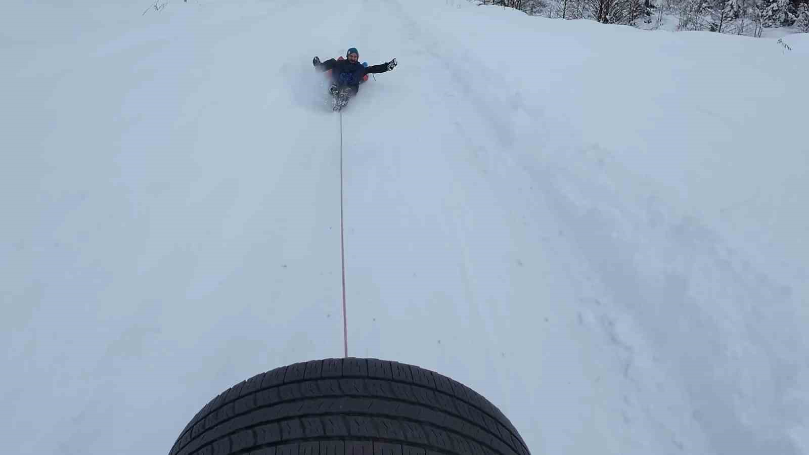 Bu da Rizeli gençlerin kar eğlencesi
