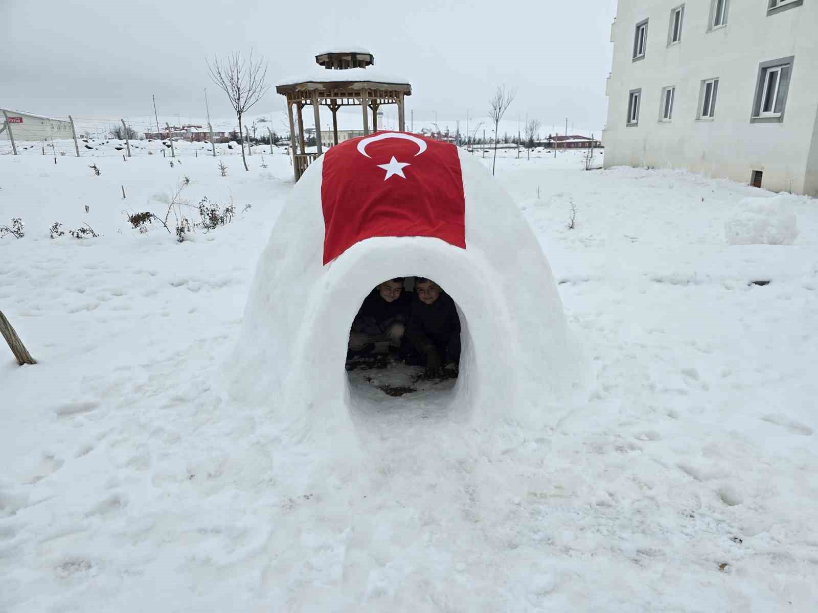 Bu eskimo evi Alaska’da değil Yozgat’ta
