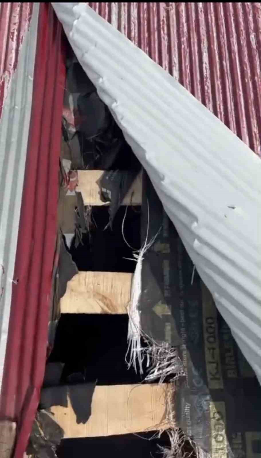 Bu kez çatıdan girdi
