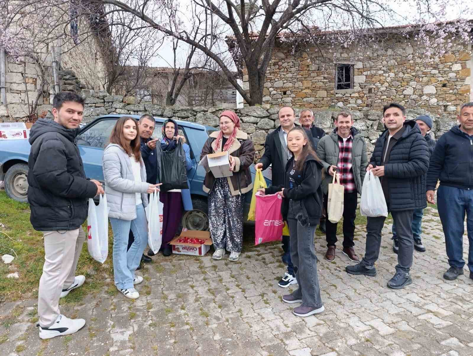 Bu köyde bayramda herkes çocuk oluyor
