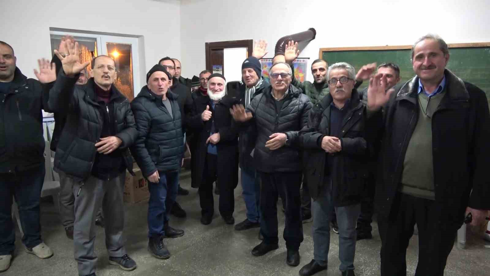 Bu köyde Ramazan boyunca yemeklere kadın eli değmiyor
