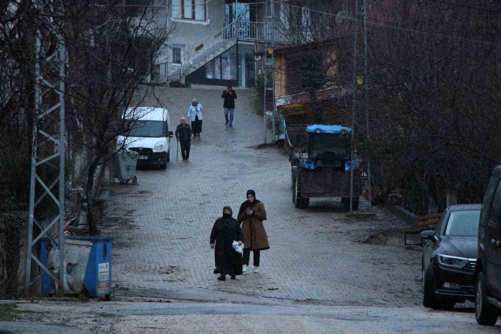 Bu köyde Ramazan boyunca yemeklere kadın eli değmiyor
