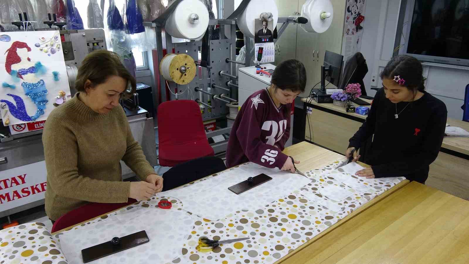 Bu okulda geleceğin modacıları yetişiyor
