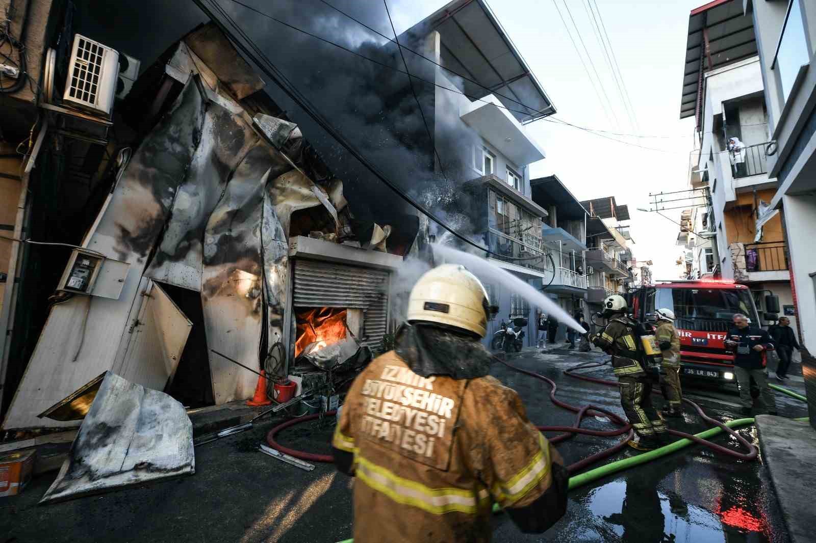 Buca’da iş yerinde yangın

