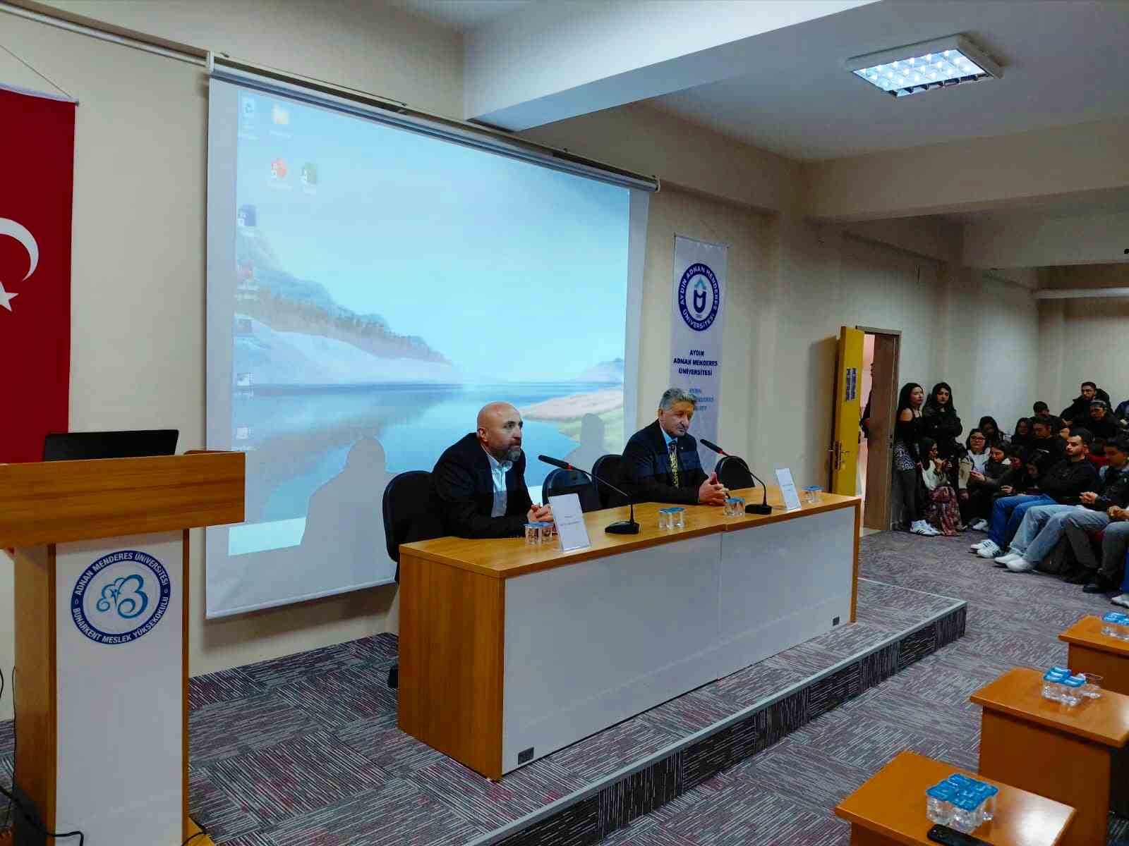 Buharkent MYO’da Girişimcilik Zirvesi gerçekleştirildi
