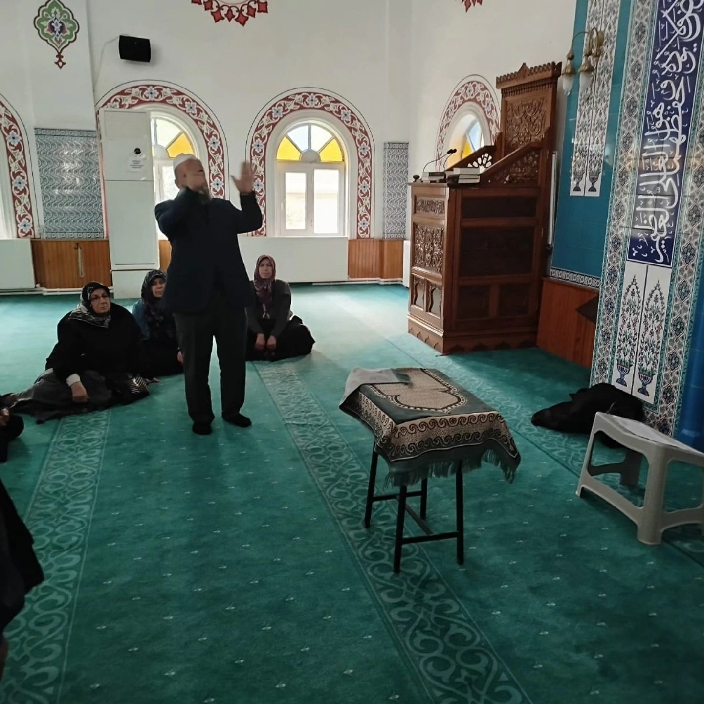 Buharkent’te hacı adayları seminer verildi
