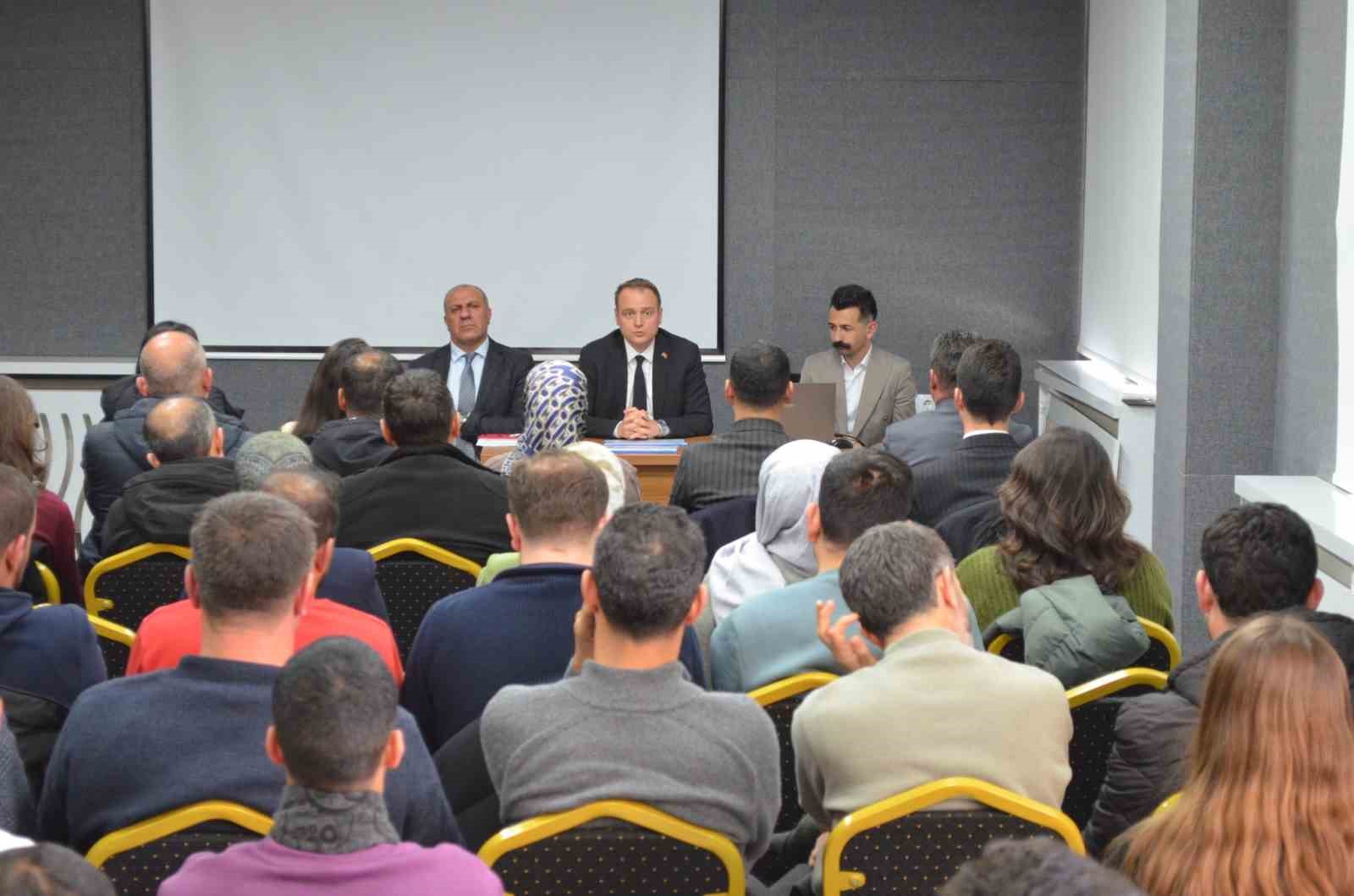 Bulanık’ta ’Akademik Başarıyı Artırma Eylem Planı’ toplantısı
