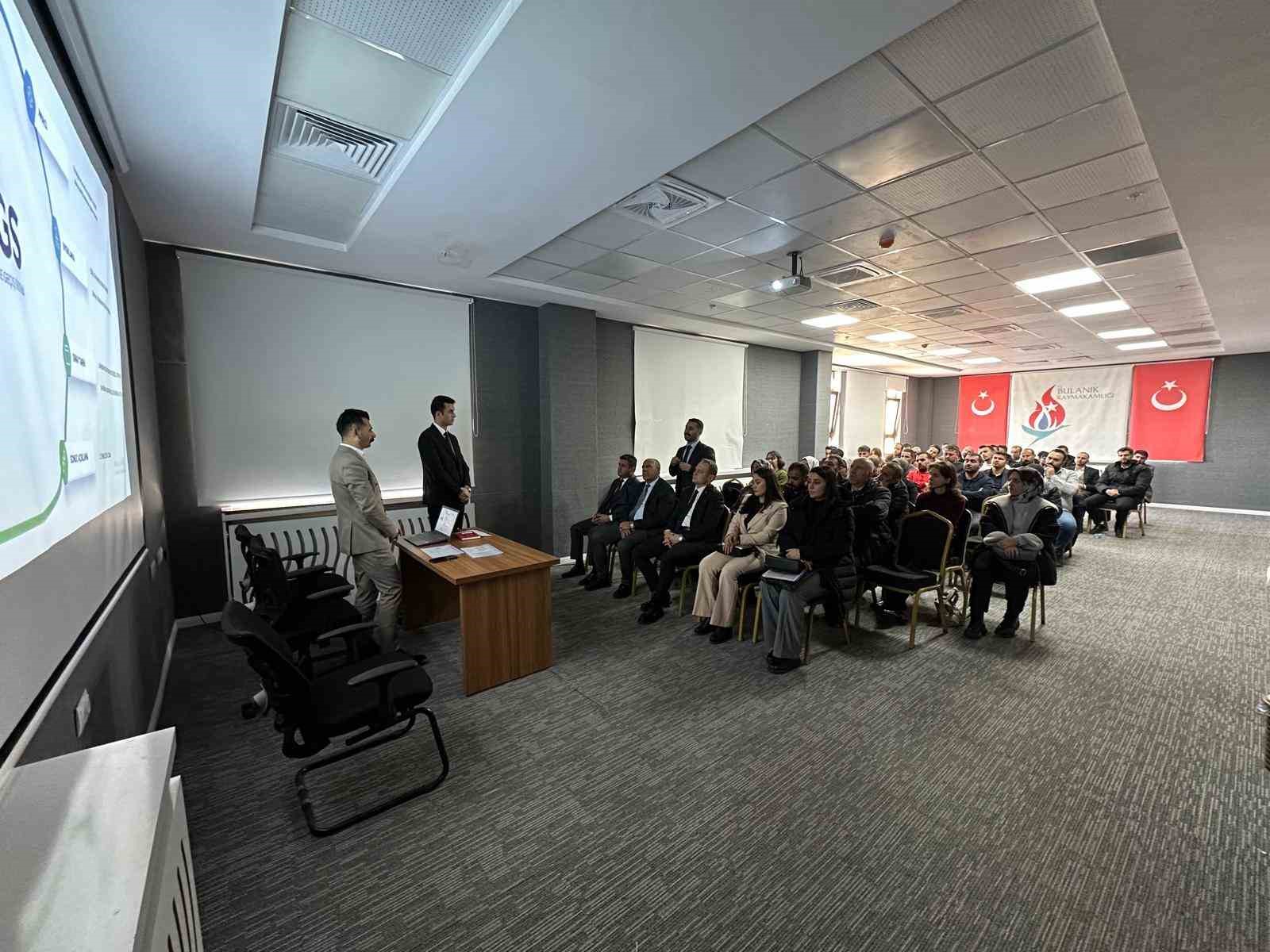 Bulanık’ta ’Akademik Başarıyı Artırma Eylem Planı’ toplantısı
