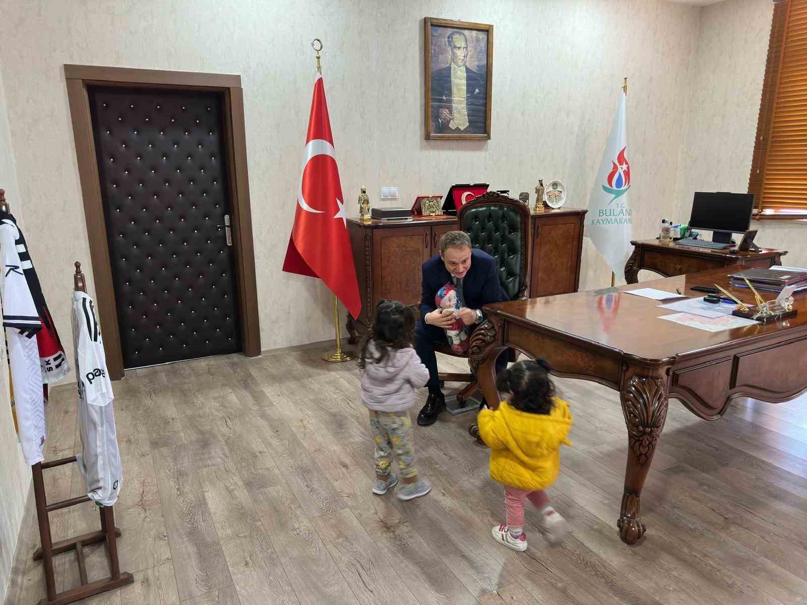 Bulanık’ta ‘Halk Günü’nde talepler tek tek dinlendi
