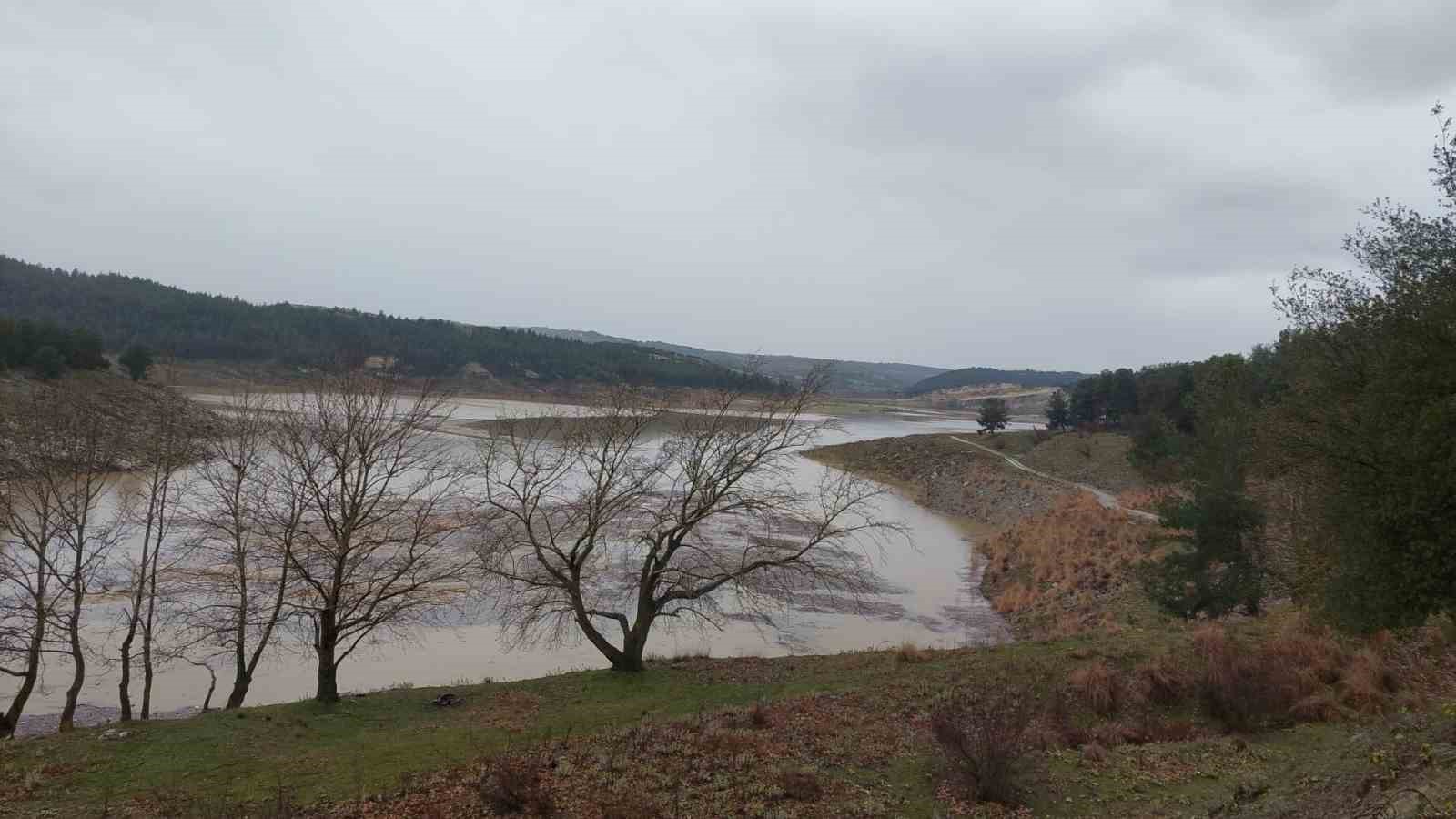 Buldan ve Afşar barajlarında su seviyesi yükseliyor
Buldan ve Afşar barajlarında su seviyesi yükseliyor