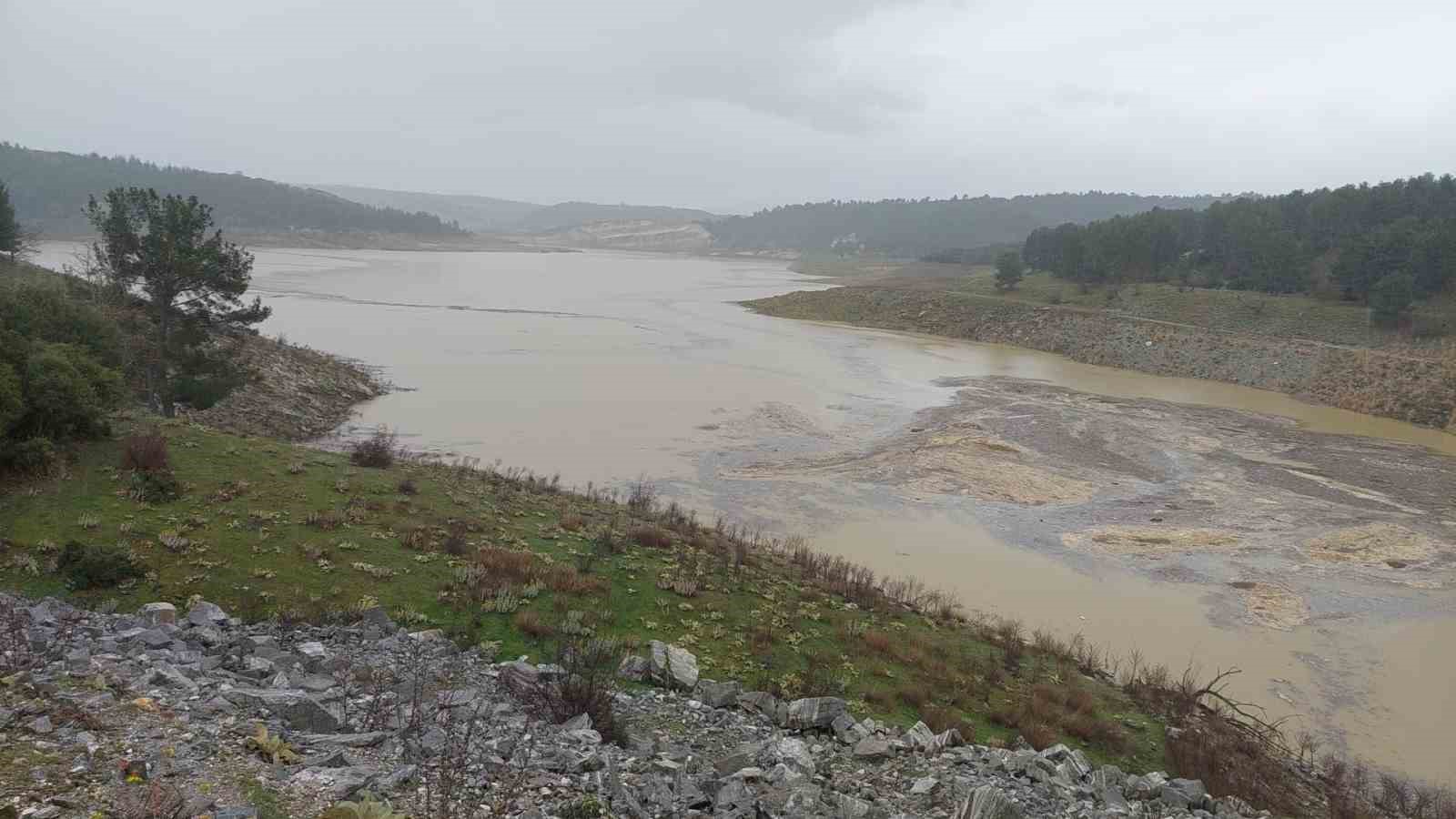 Buldan ve Afşar barajlarında su seviyesi yükseliyor
Buldan ve Afşar barajlarında su seviyesi yükseliyor