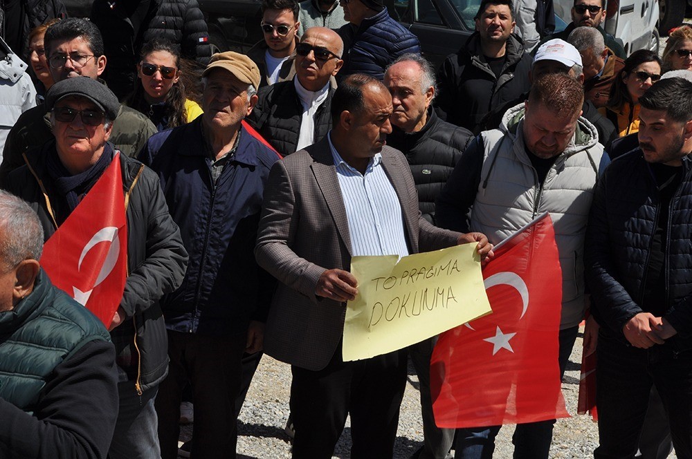 Buldan’da göstericiler maden sahasında yürüyüş gerçekleştirdi
