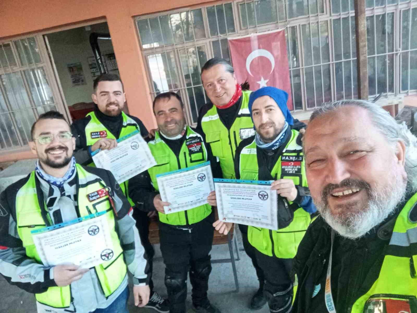 Buldanlı motosikletçilerden ’Güvenli Sürüş’ çıkarması
