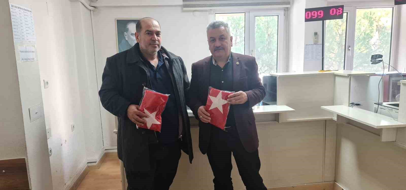 Buldanlı üreticilerden bayrak kampanyası
