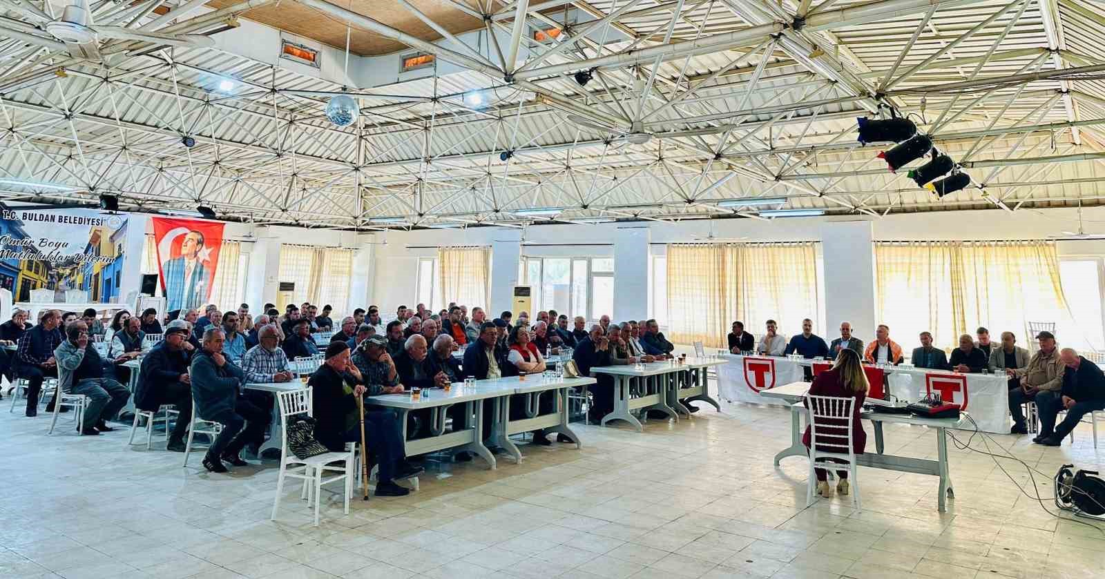 Buldanlı üzüm üreticileri bilgilendirildi
